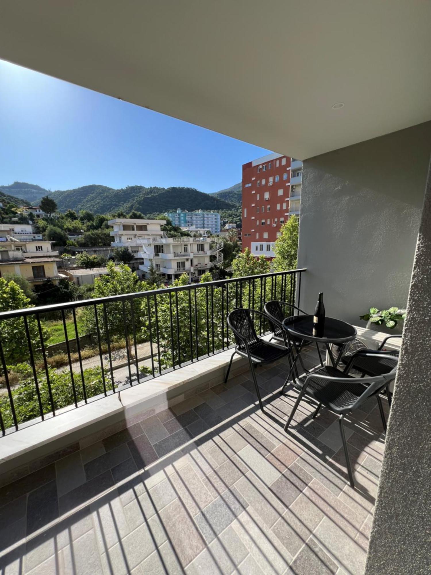 Charlie's * Vlorë